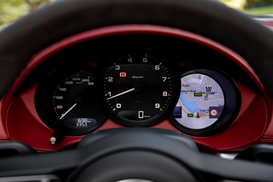 Панель приборов Porsche 718 Spyder (982) 2019 года  (WW) (фото 48 из 318)